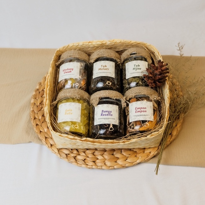

DRUPADI / Hampers Wedangan / Hampers Minuman / Hampers Lebaran / Hampers Wedding / Kado Ulang Tahun / Hampers Ramadhan