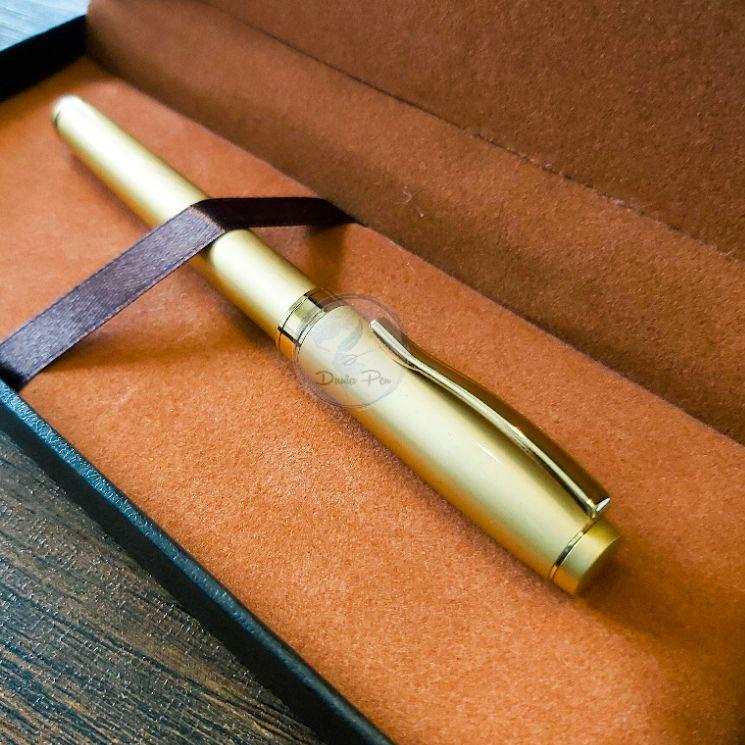 

Model baru Pen Roller Metal Ekslusif ROL F1, Elegan Bisa Grafir Logo, Ukir nama I837 37