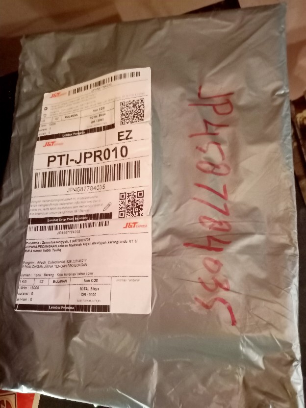 Sarung Batik Pekalongan Motif Wayang