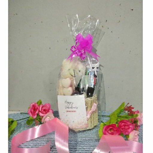 

Hampers Murah Kado Giftset Ultah Valentine Wisuda