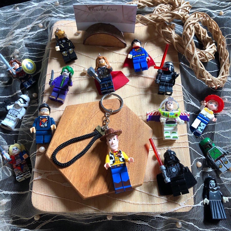 Lego Keychain atau Lego Necklace