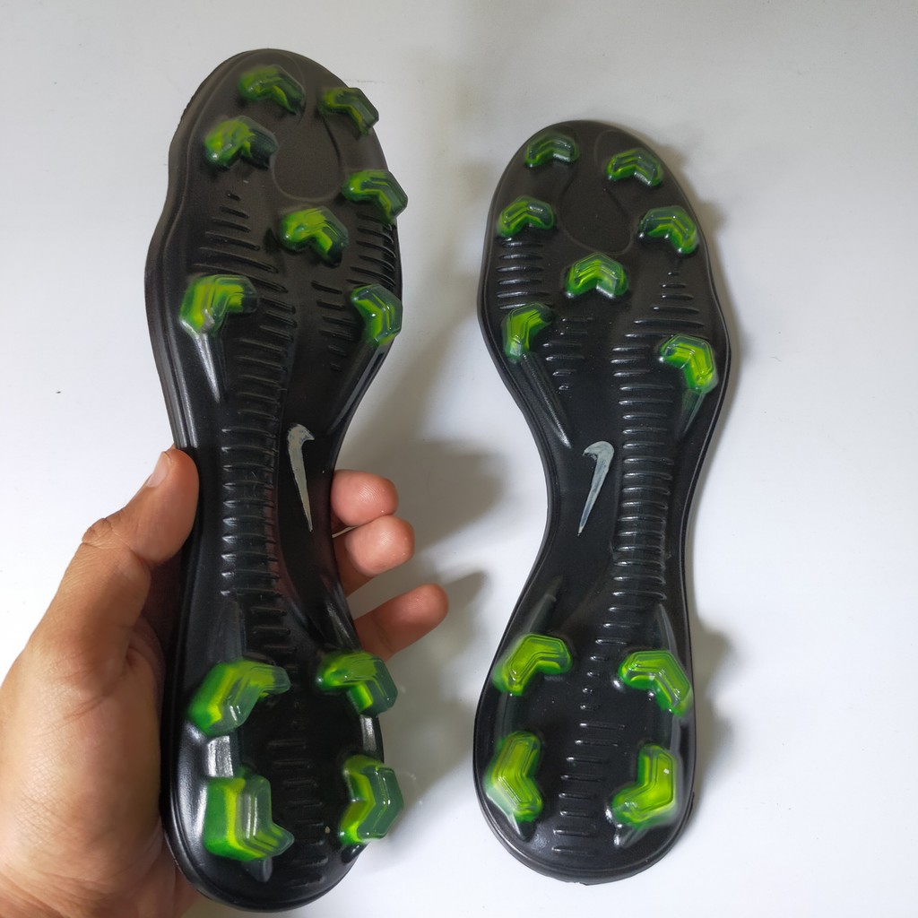 SOL SEPATU BOLA NIKE/Outsole sepatu bola Nike-Hitam pul hijau