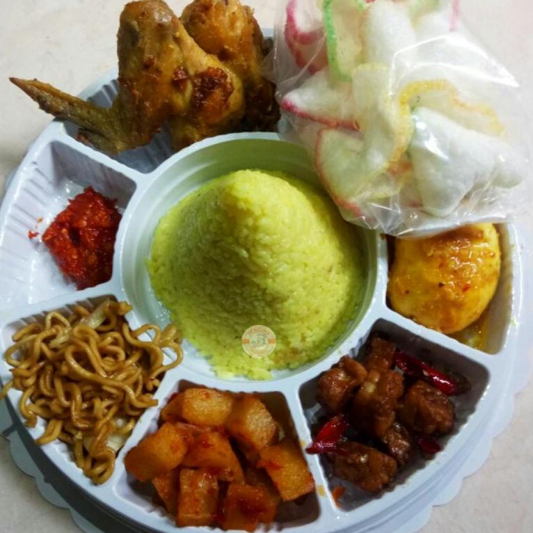 

Acp08 PAKET TUMPENG MINI NASI KUNING LEZAT DAN MURAH .,.,.,..,