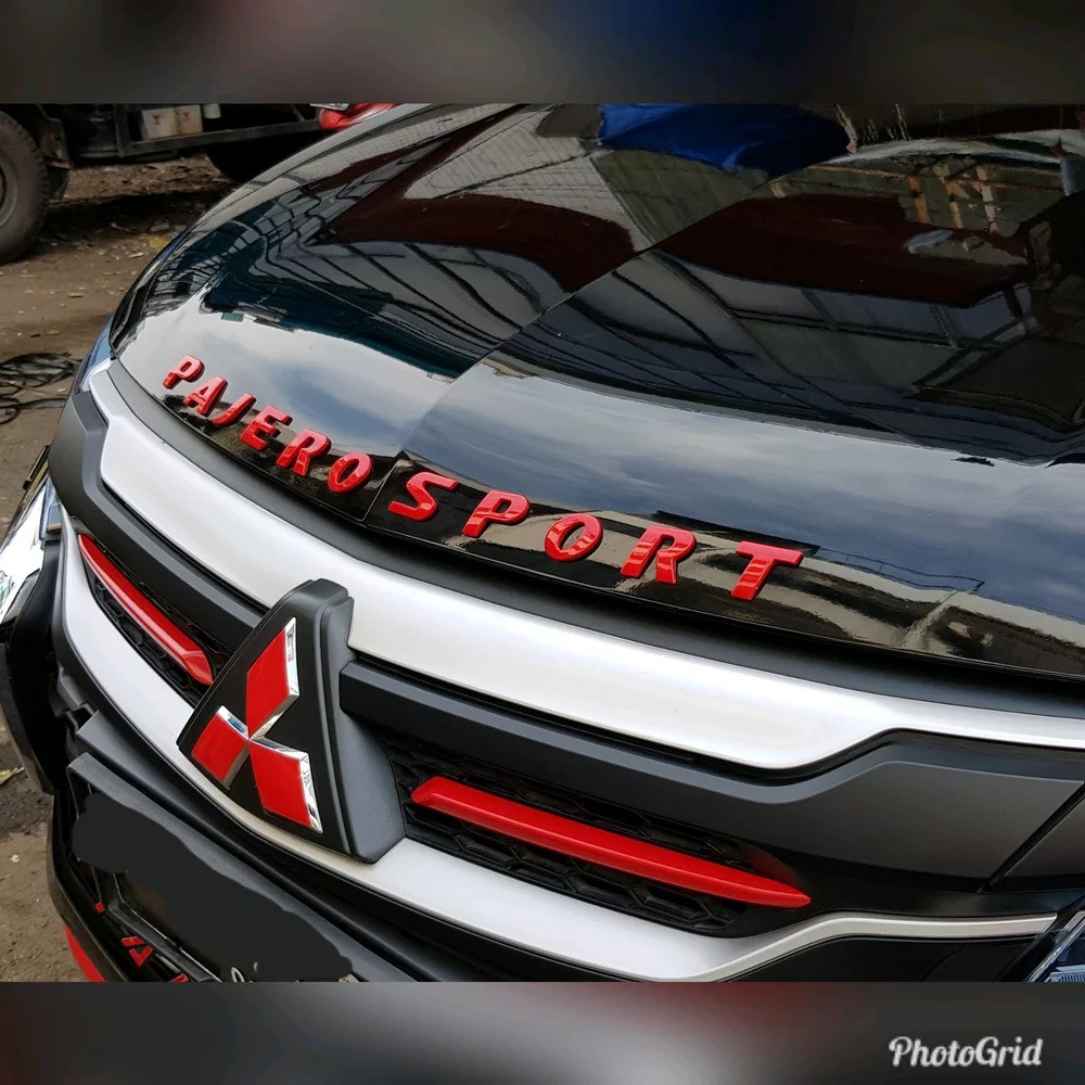 Emblem Kap Mesin Pajero Sport