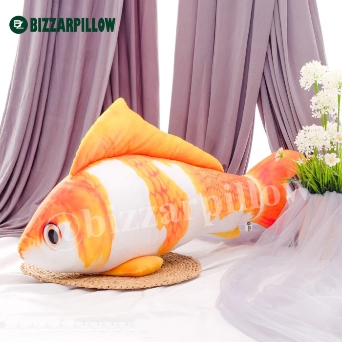 Bizzarpillow Bantal Ikan Koi Size M BZ064