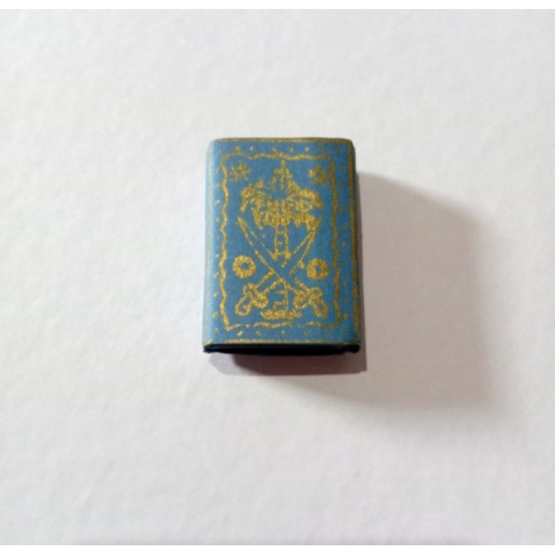 

kitab stambul warna biru tinta emas