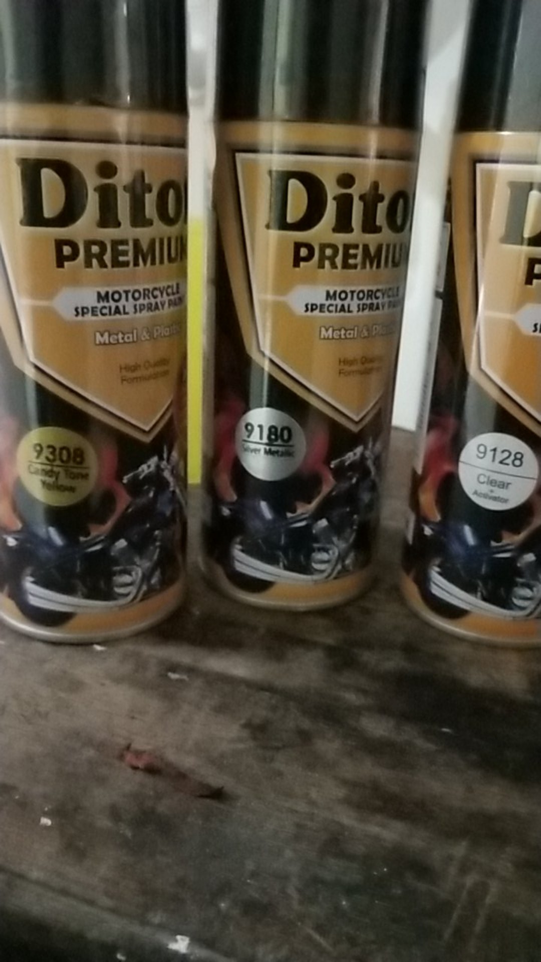 9180 Silver Metallic Diton Premium Cat Pylox Pilox Semprot 400 Cc