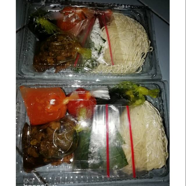 

Mie ayam/yamin instan