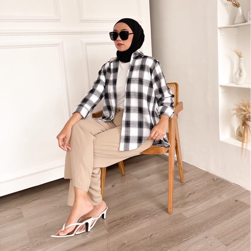 VS - Sunday Flanel Shirt - Kemeja Wanita Flanel Tartan Kotak - Kotak