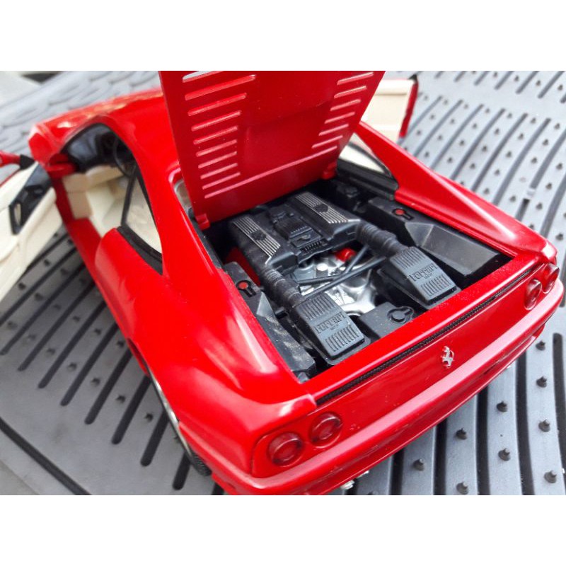 Diecast 1/18 - Ferrari F355 - Merk UT Models (AutoArt)