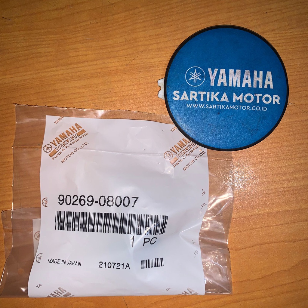Original Rivet Windshield Yamaha Xmax
