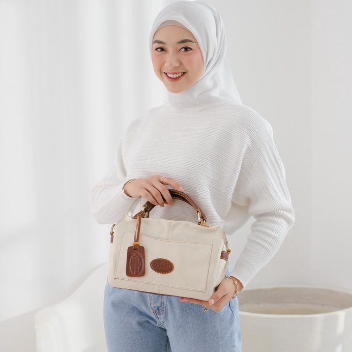 NEW !! TAS WANITA HAND BAG  KULIT SAPI ASLI  BERTHA / GRATIS GRAVIR NAMA KAMU