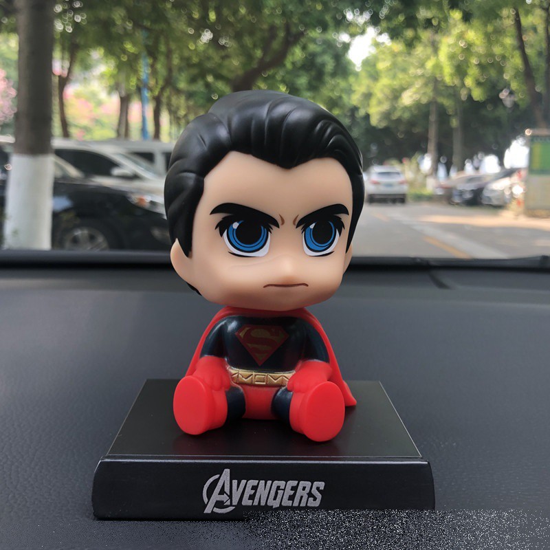 NEW AVENGERS Boneka Figure Miniatur Pajangan Mobil Stand SUPERMAN Goyang Kepala Shacking Head Toy