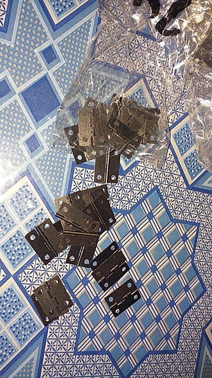 Engsel Baut Ready Warna Hitam 1.9 X 2.5 Cm