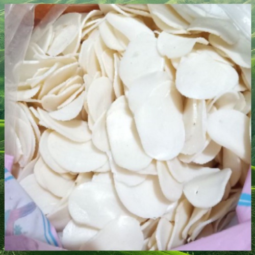 

KERUPUK BAWANG PUTIH MENTAH 500 GRAM KRUPUK KEMPLANG MENTAH