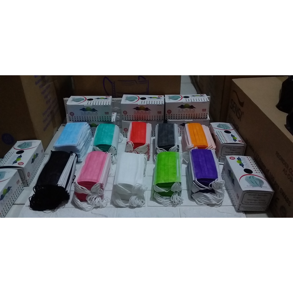 Masker polos cantol kuping 3ply isi 50 pcs