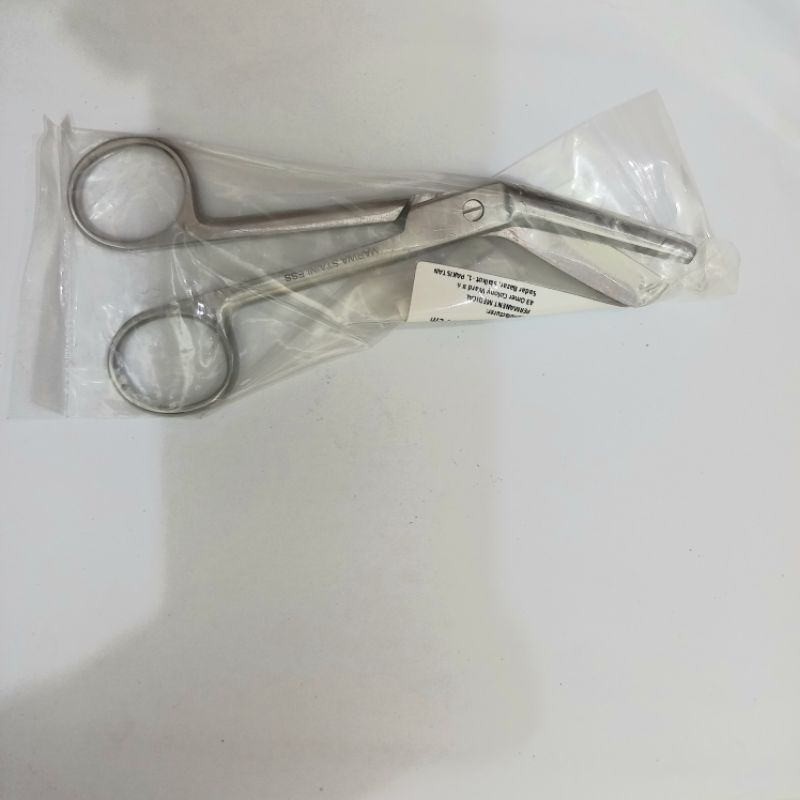 

Gunting Epistomy 14cm Gunting Epistomy Episiotomy Scissors 14cm