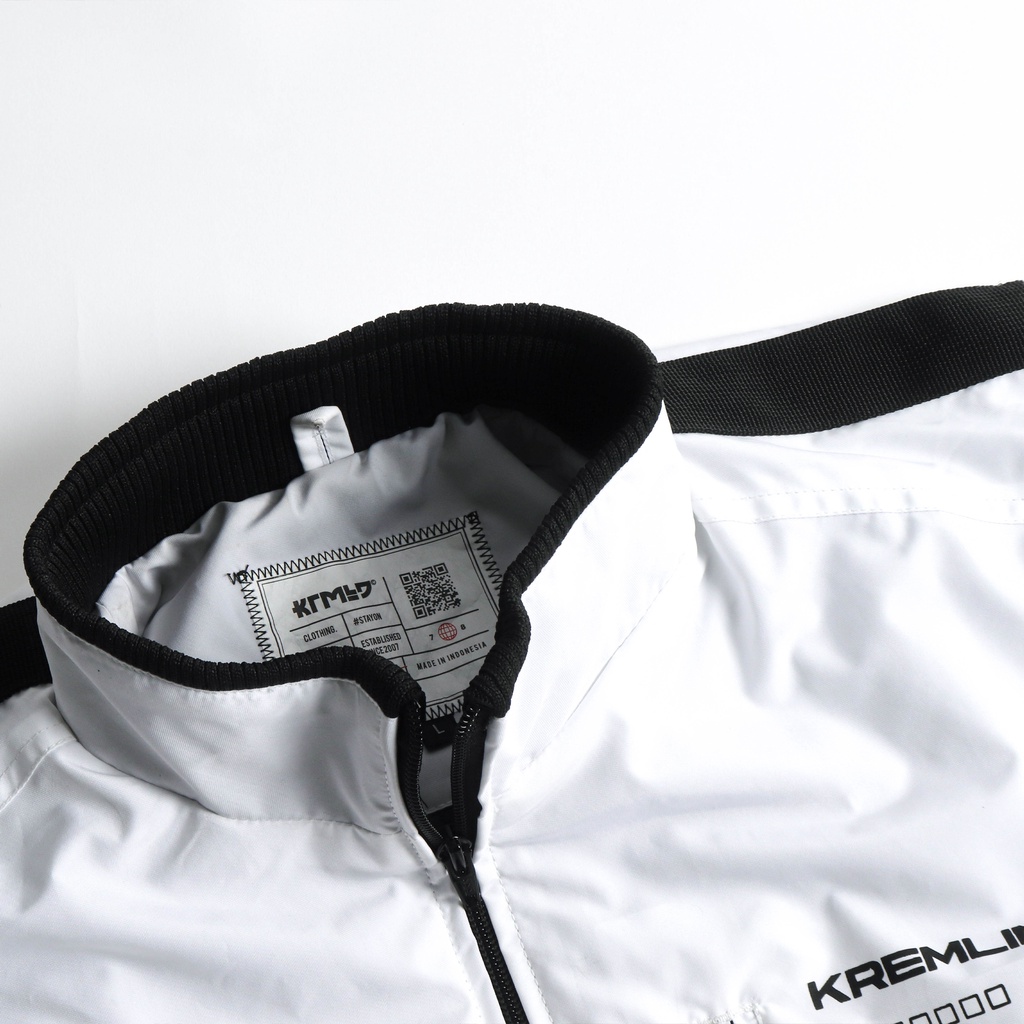 FREE ONGKIR KREMLIN BOMBER JACKET SPACE PUTIH - NOVA