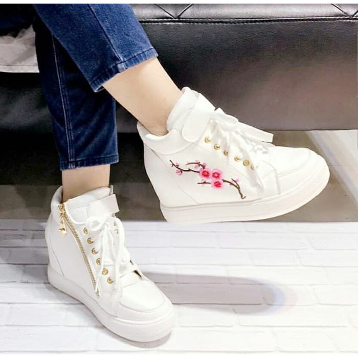 Dfsk 237 Import Cafana Sepatu Wanita Boots Sapi Sbo308 Boots L53D PL536  Boot Bunga Md58 - Putih, 3