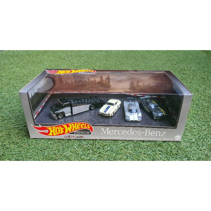 Hot Wheels Premium Nissan Mercedes Benz Ford Race Team Display Set With Diorama Original Hotwheels GMH39