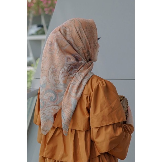 BOOKED Wave Sunset Buttonscarves