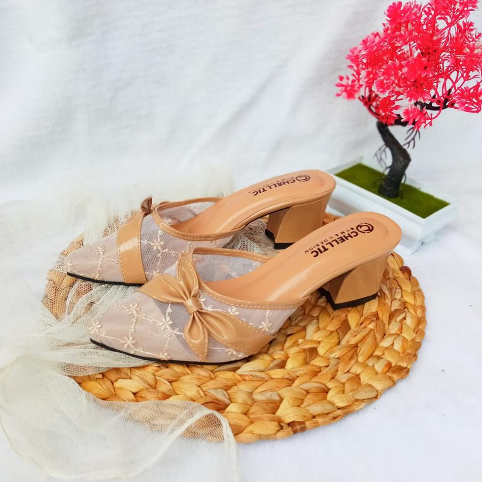 【NEW】 High Heels Wanita Aksen Brokat Sandal Hak Tahu Remaja Terbaru 2021 Chelltic 17 murah