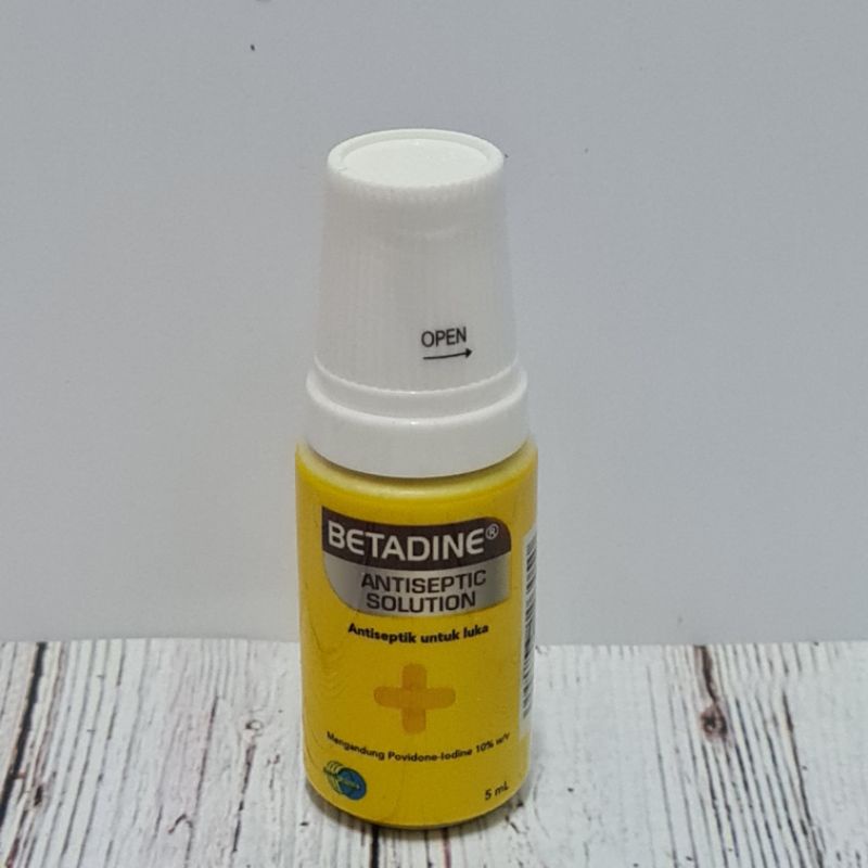 betadine antiseptic solution 5ml / obat luka luar