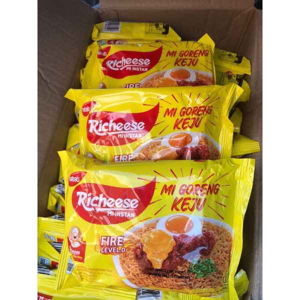 

mie rechees goreng dan ramen kuah level 0
