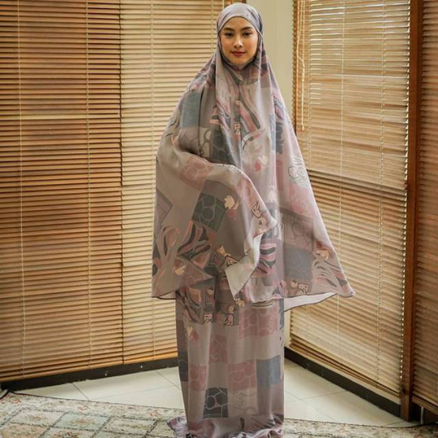 Qamra prayer set by pulchra gallery