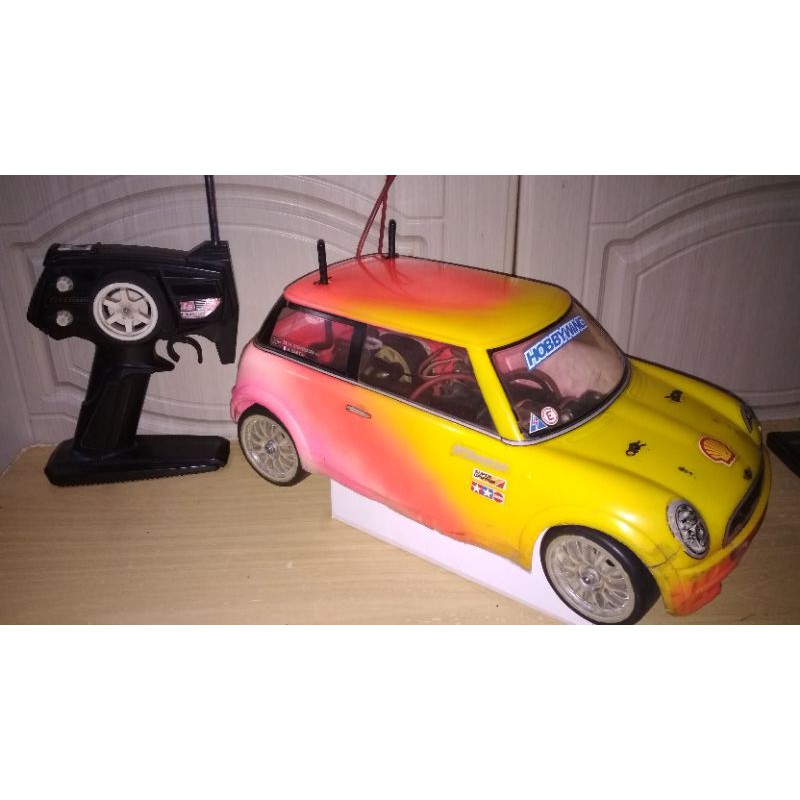 MOBIL RC TAMIYA 1/10 JADUL