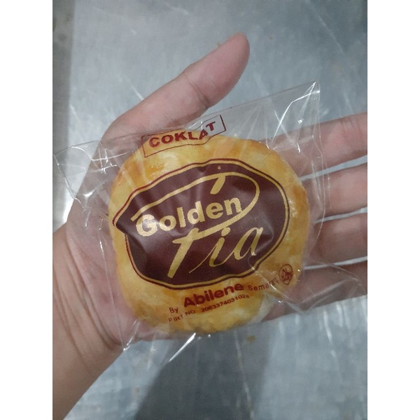 

Golden Pia by Abilene Semarang (1 DUS = 10 PCS)