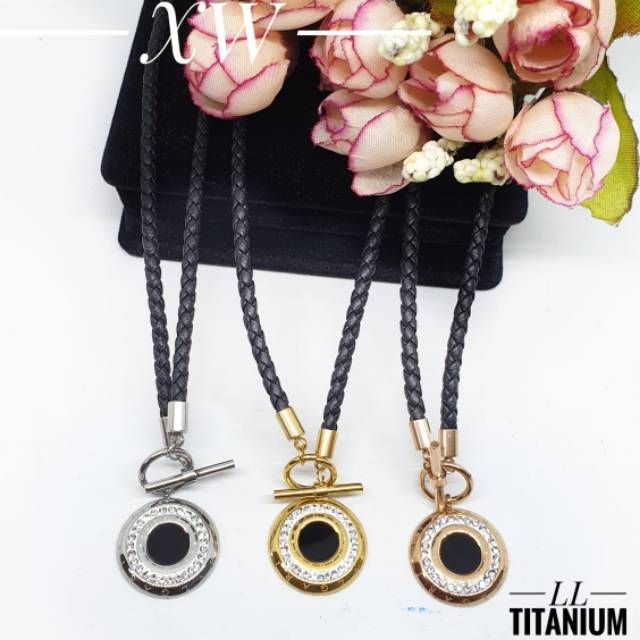 Kalung titanium tali hitam