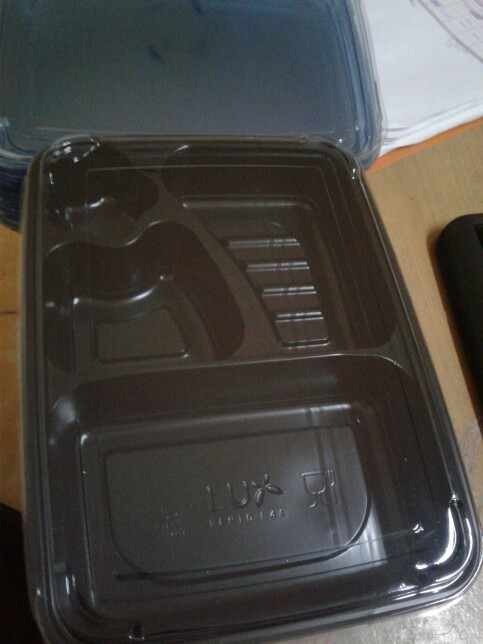 Mika Bento 4 Sekat / Lunch Box Sekat / Tray Bento
