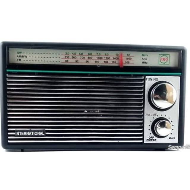 Radio international F-1211 model jadul FM AM portable radio