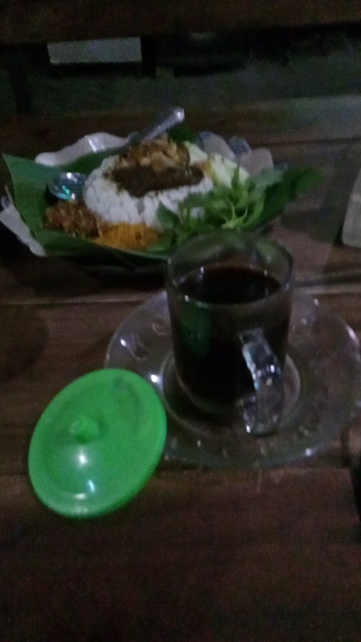 Botol 100ml Tebal 1ball Isi 190 Tutup Warna Putihfree Karung Dan Kardus