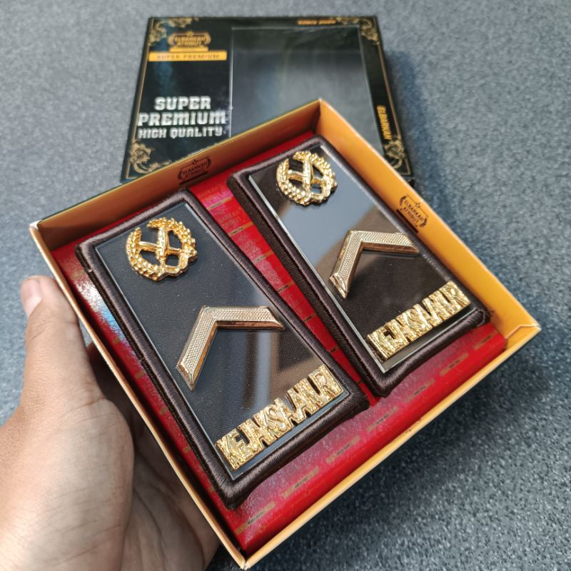 WING PERSAJA PIN PERSAJA KEJAKSAAN RI JAKSA PANGKAT PDH KEJAKSAAN RI GOLONGAN 2A 2B 2C 2D 3A 3B 3C AKRILIK KUALITAS SUPER PREMIUM