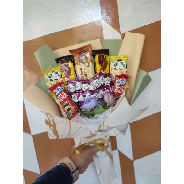 

Buket Snack / Buket Hadiah / Buket Custom / Buket Viral