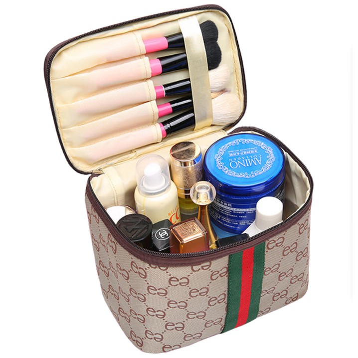 Grosir - K457 Tas Kosmetik Garis Hijau Merah / Tas Multi Fungsi / Bag Travel Make up / Tas Organizer