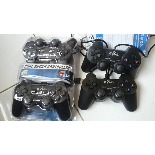 GAMEPAD JOYSTICK KABEL USB DOUBLE HITAM