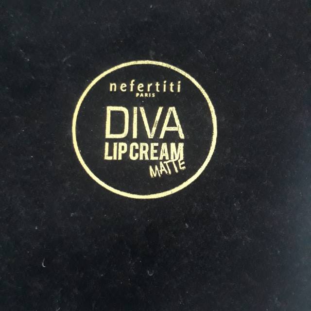 Nefertiti paris diva lip cream matte