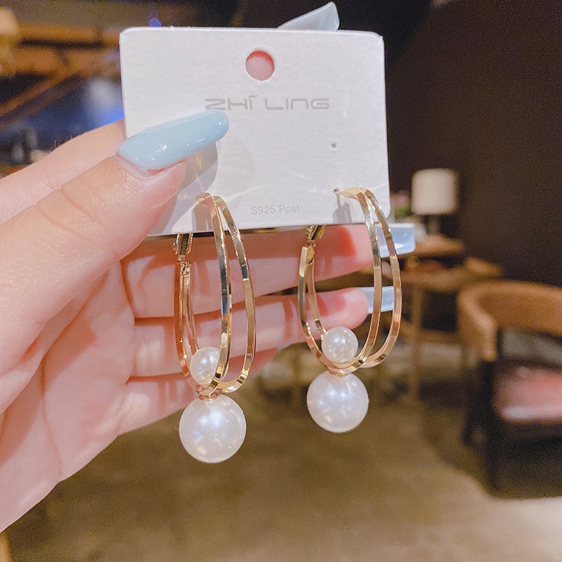 Anting Hoop Juntai Bentuk Elips Aksen Mutiara Gaya Vintage Korea Untuk Wanita