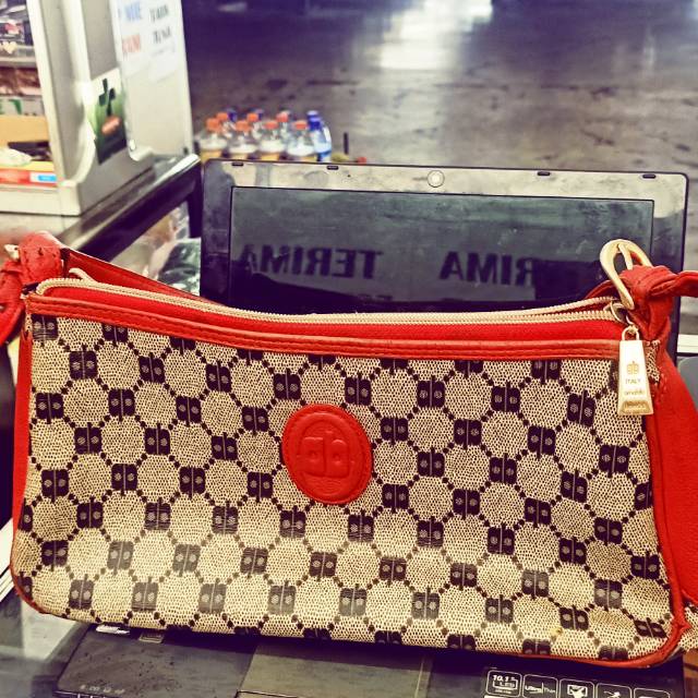 Preloved bag Arnaldo Bassini