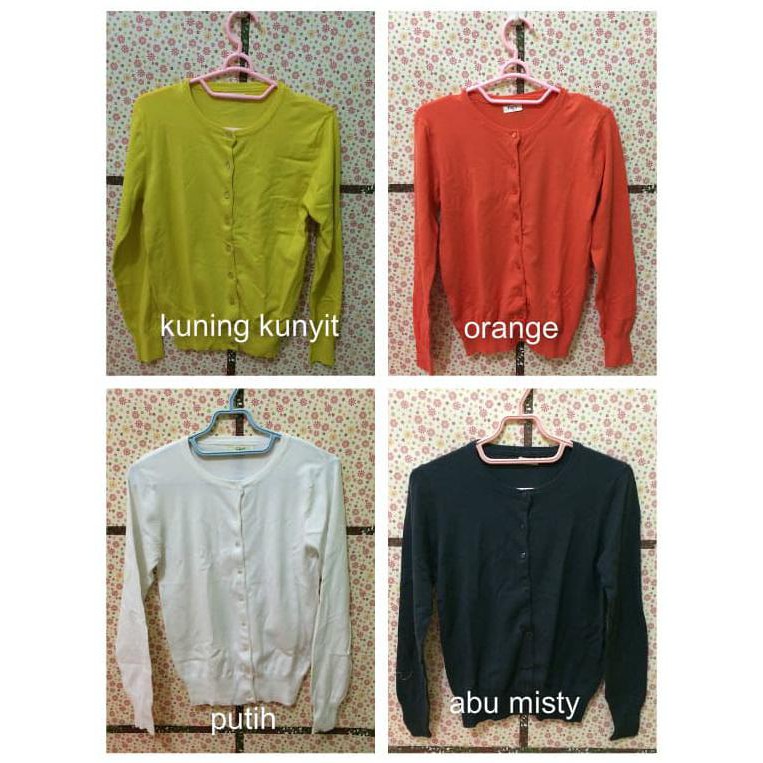 Cardigan Rajut Halus