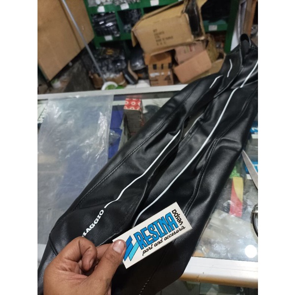 Kulit jok cover jok bungkus jok vespa excel 150 original danmotor