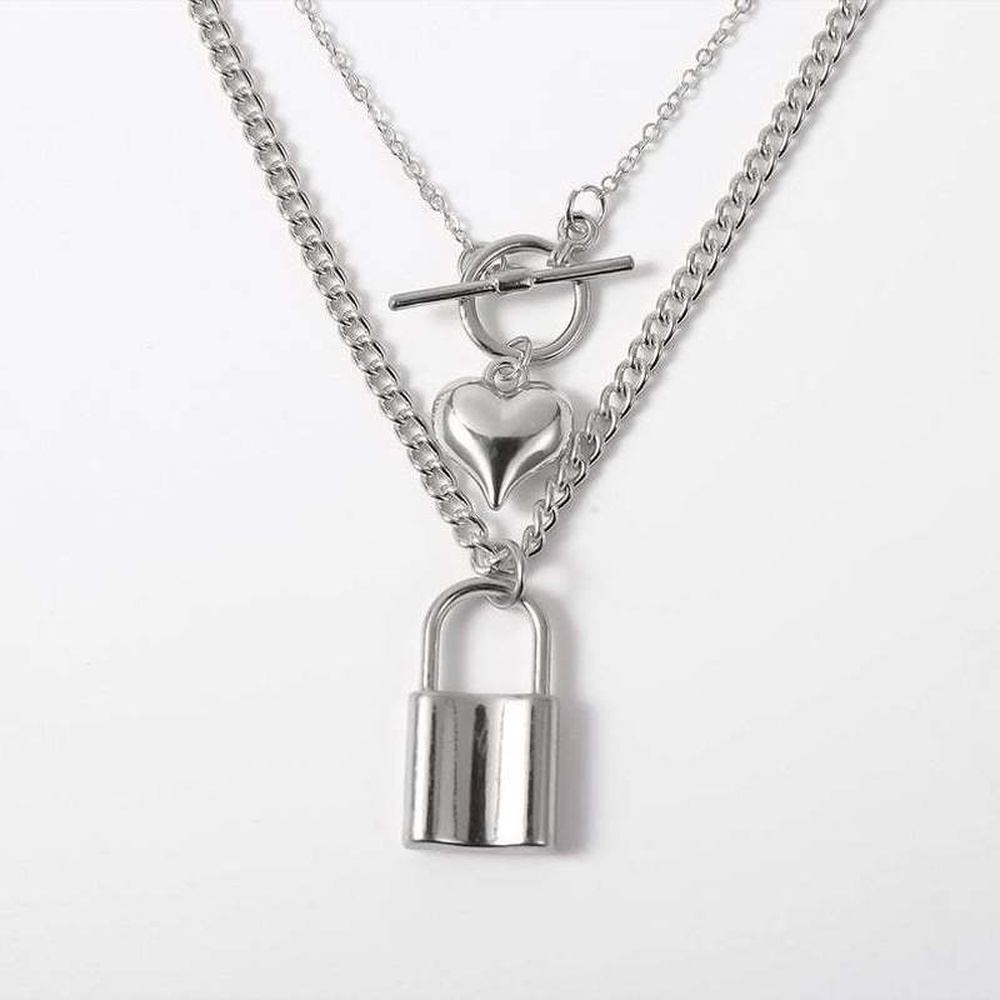 Simple OT Buckle Multilayer Necklace Personalized Creative Lock Pendant Necklace Fashionable Alloy Jewelry