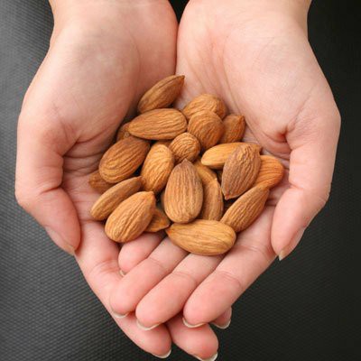 

250gram Almond Kupas Panggang Original / Roasted ( Asin Cenderung Tawar )