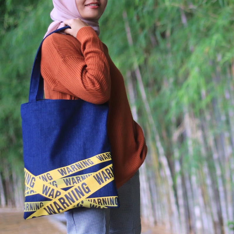 Totebag Resleting Tas Jinjing Tote bag Pria Wanita SPNB Kanvas WARNING