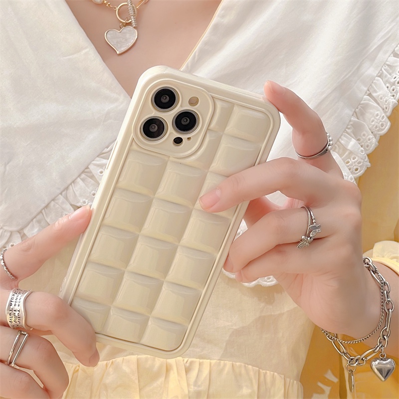 Case Pelindung Layar Bentuk Kotak 3D Warna Putih Krim Untuk iPhone 11 14 13 12 Pro X XR MAX XS