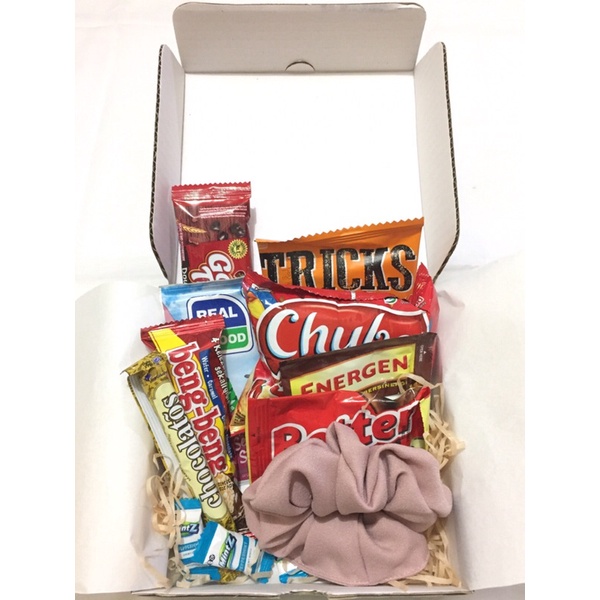 

SNACKBOX (S) hampers snack giftbox