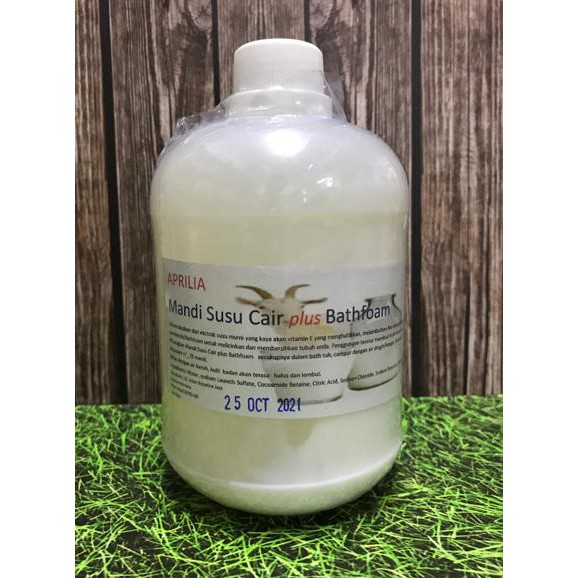 

Perawatan Kulit/ Aprilia Mandi Susu Cair Plus Bathfoam 1000Ml